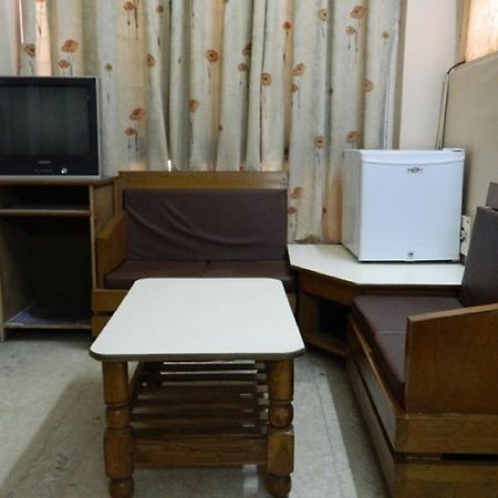 Viraaj Guest House Noida Eksteriør bilde